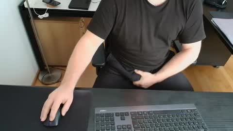 Snapshot of nase17 chatting on 12/09/24, 08:44 nase online show from 12/09/24, 08:44