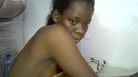 Snapshot of nasti_petite chatting on 03/05/25, 07:05 nasti_petite online show from 03/05/25, 07:05