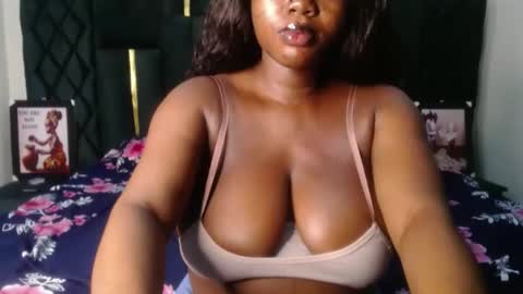 Snapshot of nastie_amanda chatting on 12/03/25, 10:19 Amanda online show from 12/03/25, 10:19