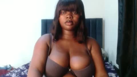 Snapshot of nastie_amanda chatting on 12/21/25, 08:05 Amanda online show from 12/21/25, 08:05