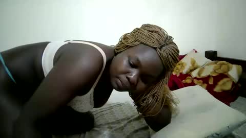 bree online show from 04/18/26, 04:00