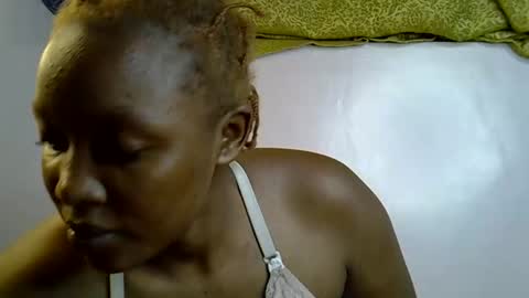 Snapshot of nasty_previne chatting on 10/28/25, 02:53 previn online show from 10/28/25, 02:53