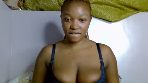 Snapshot of nasty_previne chatting on 11/11/25, 04:12 previn online show from 11/11/25, 04:12