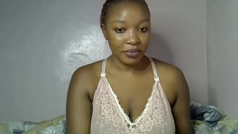 Snapshot of nasty_previne chatting on 11/18/25, 04:17 previn online show from 11/18/25, 04:17