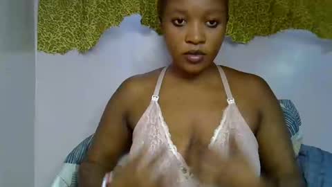 Snapshot of nasty_previne chatting on 11/23/25, 02:06 previn online show from 11/23/25, 02:06