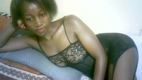 Marie online show from 10/11/25, 11:09