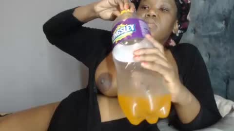 Snapshot of nastycockaddictxxx chatting on 11/23/25, 11:26 Kim online show from 11/23/25, 11:26