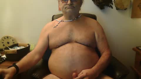 Snapshot of nastydaddyfatcock15 chatting on 10/01/25, 12:44 nastydaddyfatcock15 online show from 10/01/25, 12:44