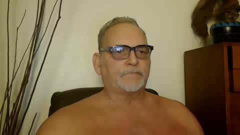 Daddy online show from 12/26/24, 11:03