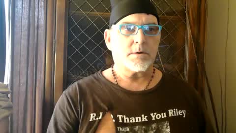 Daddy online show from 03/02/25, 10:38