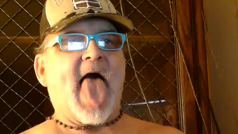 Daddy online show from 03/06/25, 03:24