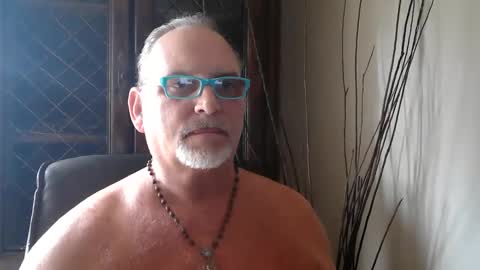 Daddy online show from 03/09/25, 10:30