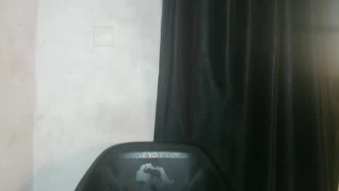 Snapshot of nastyhairy7 chatting on 09/27/25, 05:07 nastyhairy7 online show from 09/27/25, 05:07