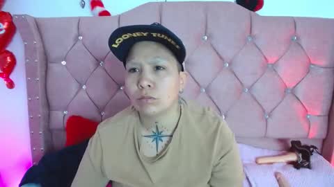 nat_evans8 online show from 03/20/26, 04:28