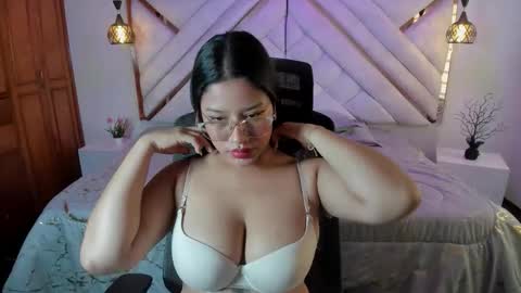 Snapshot of natachacole chatting on 10/17/25, 11:57 natachacole online show from 10/17/25, 11:57