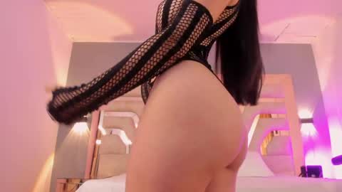 Natacha  online show from 04/01/26, 01:41