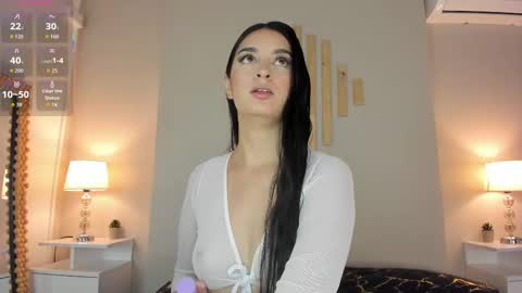 Snapshot of natachadiaz_ chatting on 09/17/25, 11:01 Natacha Diaz online show from 09/17/25, 11:01