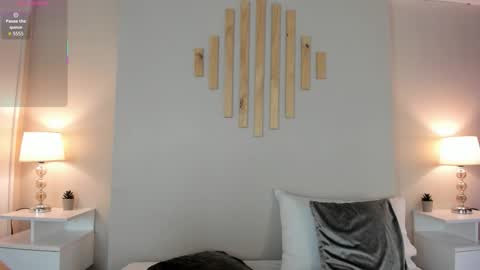 Natacha Diaz online show from 11/26/25, 11:11