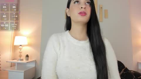 Natacha Diaz online show from 12/05/25, 11:19