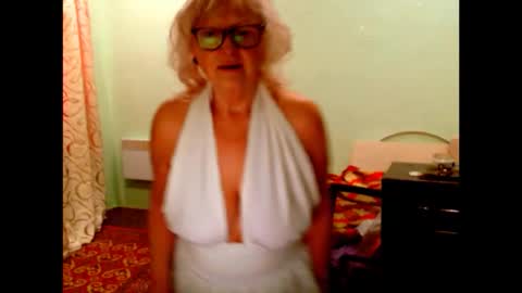 natali online show from 04/16/26, 04:24