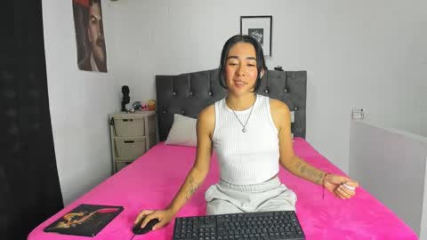 Snapshot of natalia54_ chatting on 02/27/25, 11:48 NATI  online show from 02/27/25, 11:48