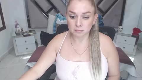 natalia5560 online show from 03/11/25, 09:15