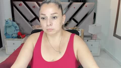natalia5560 online show from 10/06/25, 12:35