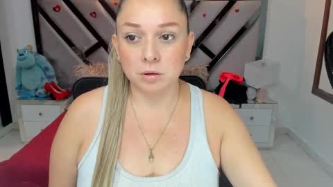 natalia5560 online show from 10/14/25, 01:23