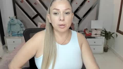 natalia5560 online show from 11/17/25, 01:06