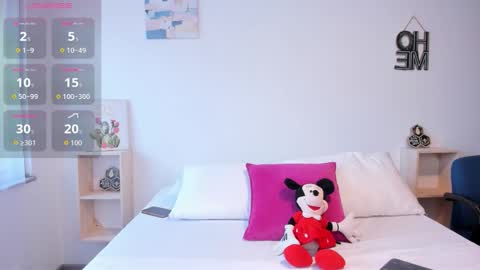 Snapshot of natalia__miller__ chatting on 10/29/25, 04:20 NATALIA online show from 10/29/25, 04:20