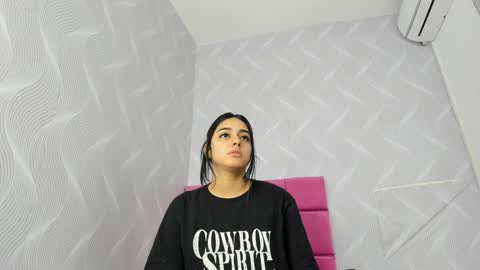 Snapshot of natalia_aguirre chatting on 01/09/25, 12:30 Naty  online show from 01/09/25, 12:30