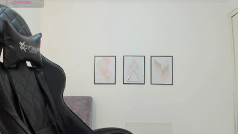 Nathalia online show from 04/07/26, 05:57