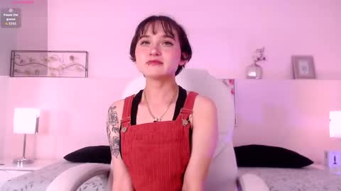 Snapshot of nataliaa23 chatting on 05/26/26, 03:35 Natalia online show from 05/26/26, 03:35