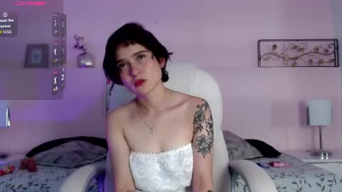 Snapshot of nataliaa23 chatting on 06/15/26, 02:03 Natalia online show from 06/15/26, 02:03