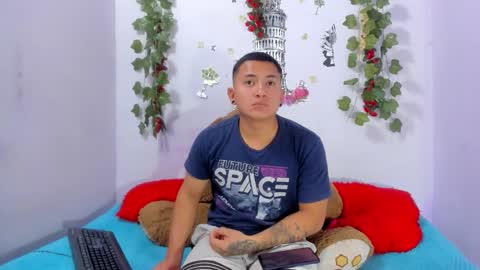 nataliaandjulliam online show from 02/22/26, 03:07