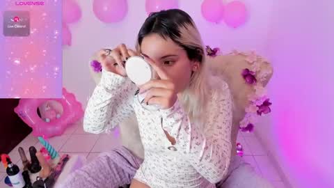 Nataliua Henao online show from 11/11/25, 03:45