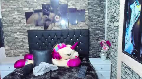 nataliatompsonx1 online show from 10/12/25, 03:55
