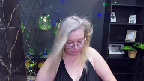 Snapshot of natalicloud chatting on 12/26/24, 04:47 NataliCloud online show from 12/26/24, 04:47