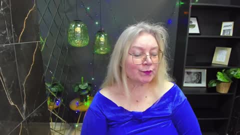 Snapshot of natalicloud chatting on 12/30/24, 04:40 NataliCloud online show from 12/30/24, 04:40