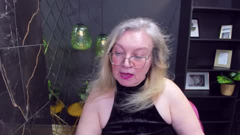 Snapshot of natalicloud chatting on 01/11/25, 05:07 NataliCloud online show from 01/11/25, 05:07