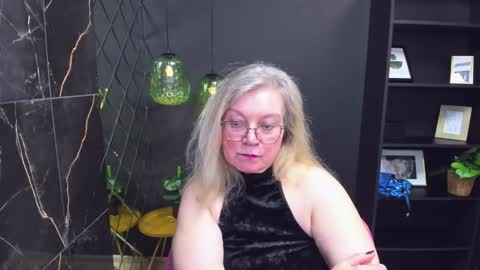 Snapshot of natalicloud chatting on 01/28/25, 05:56 NataliCloud online show from 01/28/25, 05:56
