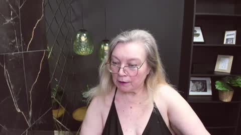Snapshot of natalicloud chatting on 02/02/25, 12:46 NataliCloud online show from 02/02/25, 12:46