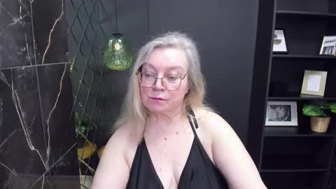 Snapshot of natalicloud chatting on 02/22/25, 01:57 NataliCloud online show from 02/22/25, 01:57