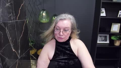 Snapshot of natalicloud chatting on 02/23/25, 07:17 NataliCloud online show from 02/23/25, 07:17