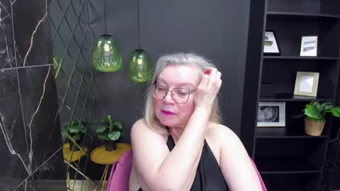 Snapshot of natalicloud chatting on 03/07/25, 05:17 NataliCloud online show from 03/07/25, 05:17