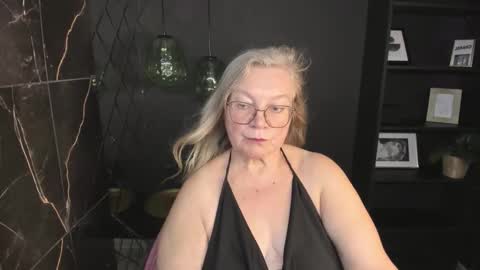 Snapshot of natalicloud chatting on 10/08/25, 01:31 NataliCloud online show from 10/08/25, 01:31