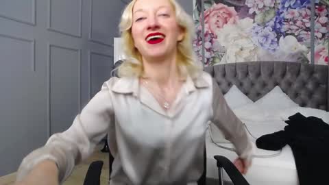 Natalie online show from 01/20/25, 08:41