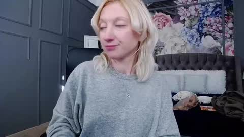 Natalie online show from 02/11/25, 08:05