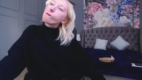 Natalie online show from 02/25/25, 08:25