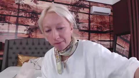 Natalie online show from 09/09/25, 10:59